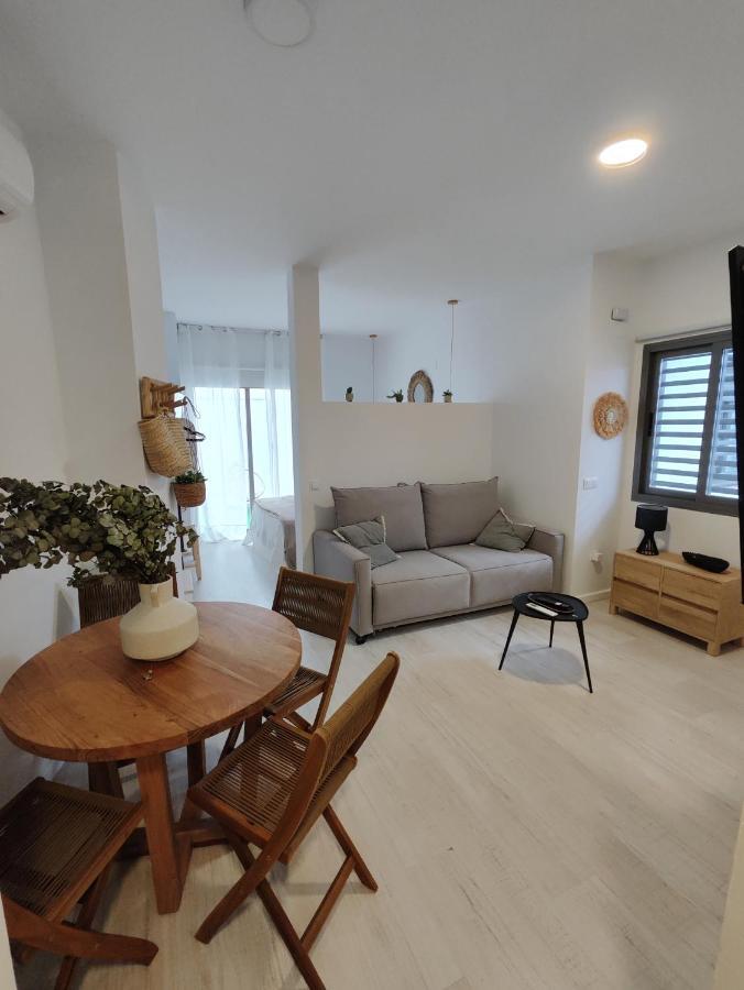 Apartamento Dos Aceras Malaga Exterior photo
